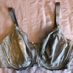 Chantelle Grey Lace Bra, NWOT, 34 DDDD